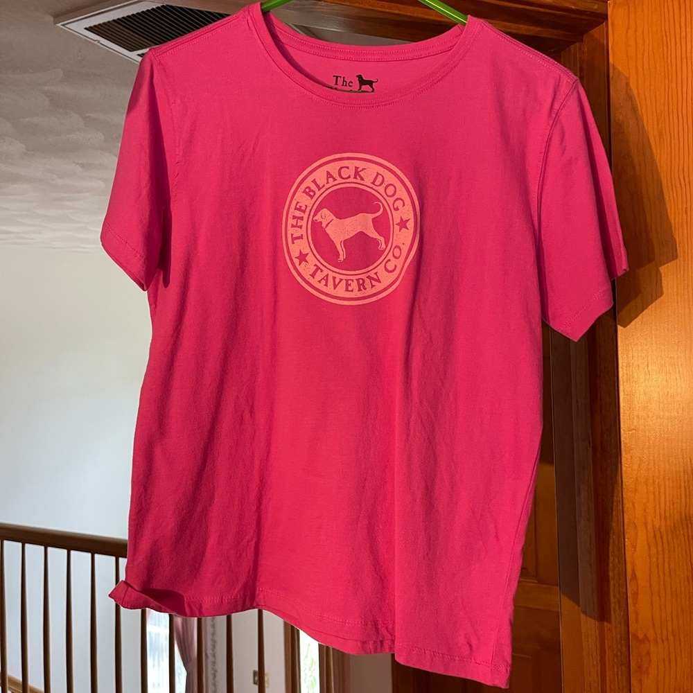 NWOT Black Dog Tee